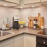 Tasteful In With Parking Apartamento