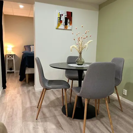 Tasteful In With Parking Sogndal