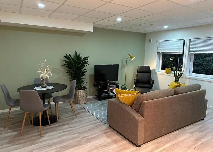 Tasteful In With Parking Sogndal