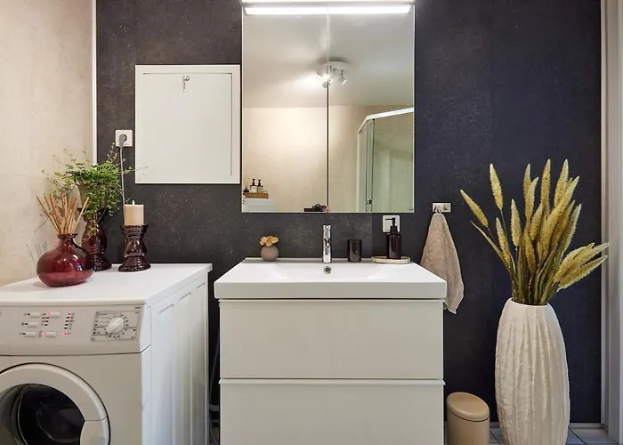 Apartment Tasteful In With Parking