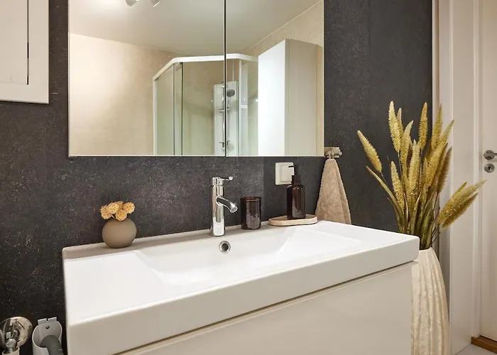 Tasteful In With Parking Apartment Sogndal